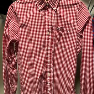 Hollister Red and White Plaid Long Sleeve Shirt